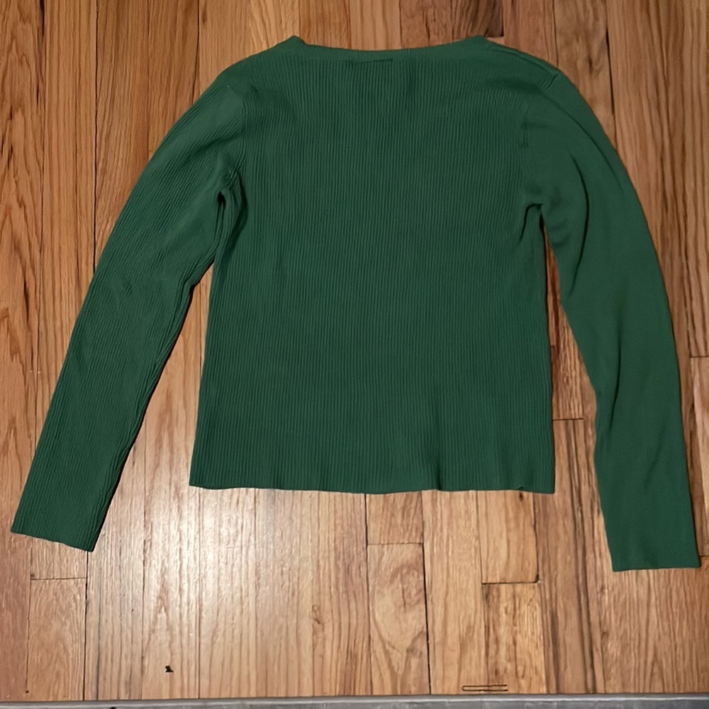 Women’s polo Ralph Lauren sweater green size medium, used with lots of life left - Picture 3 of 3